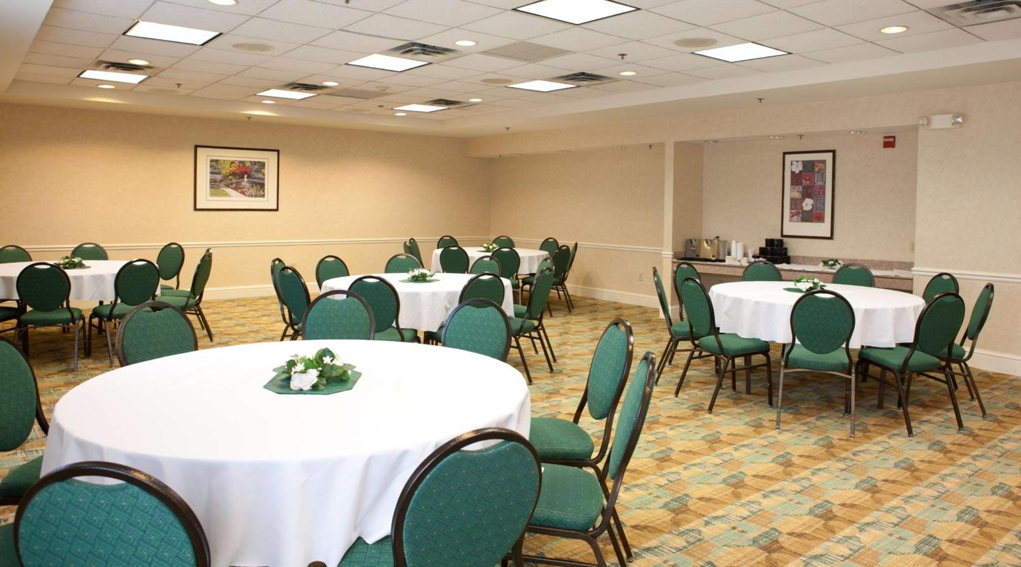 Hilton Garden Inn Secaucus/Meadowlands Экстерьер фото