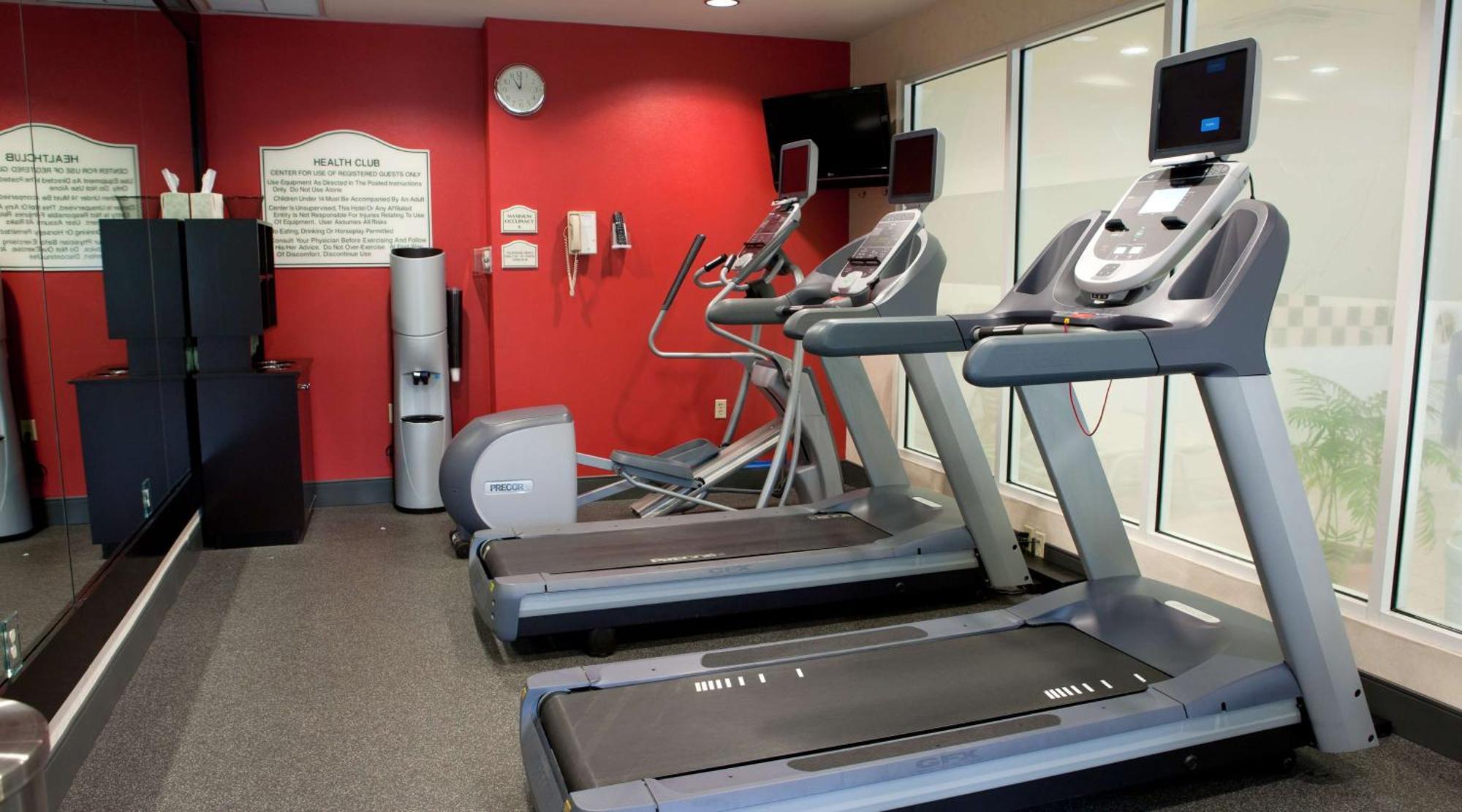 Hilton Garden Inn Secaucus/Meadowlands Экстерьер фото