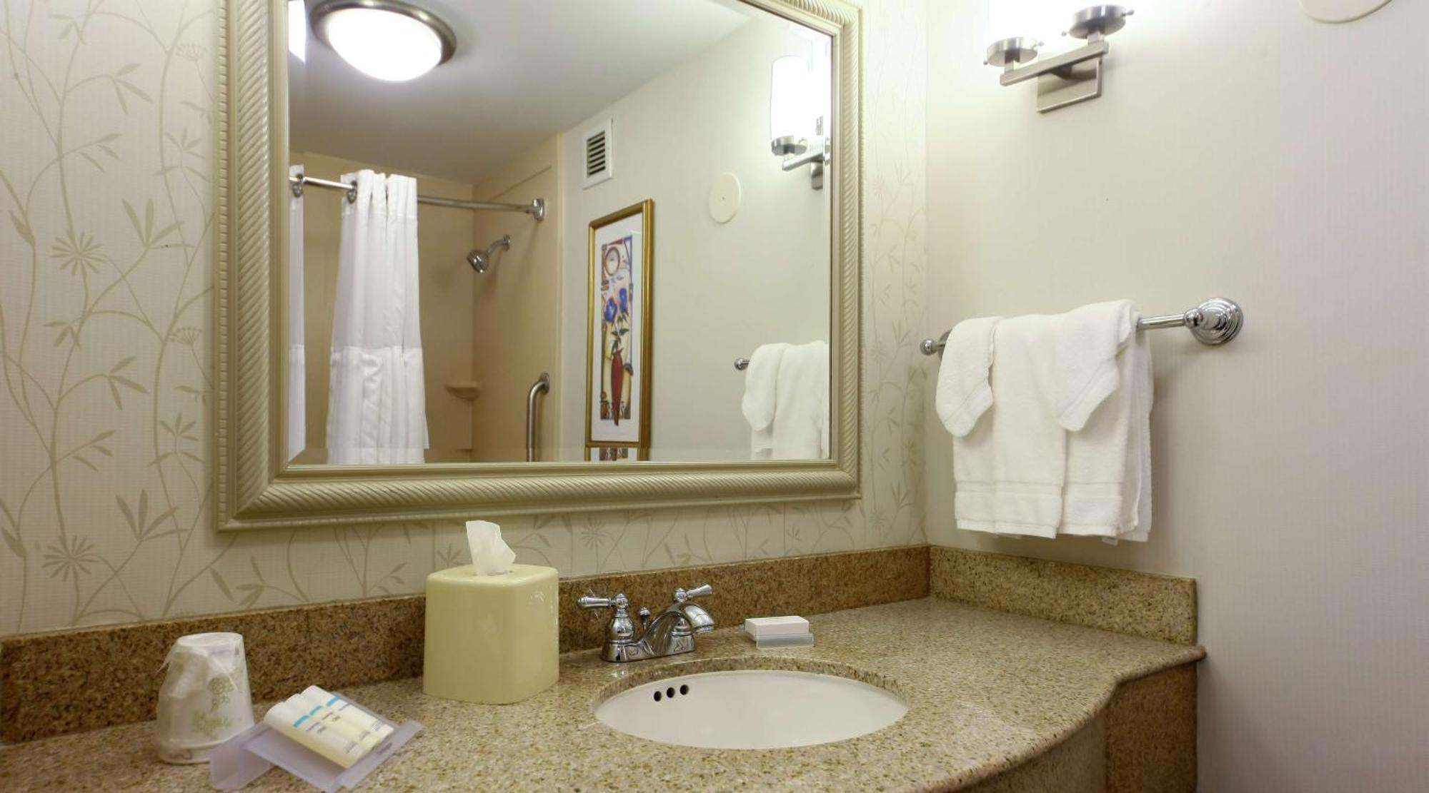Hilton Garden Inn Secaucus/Meadowlands Экстерьер фото
